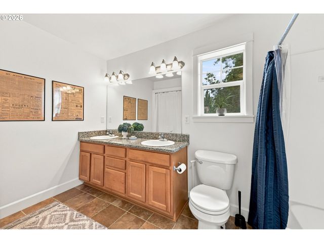 4957 N HUDSON St, Portland, OR 97203