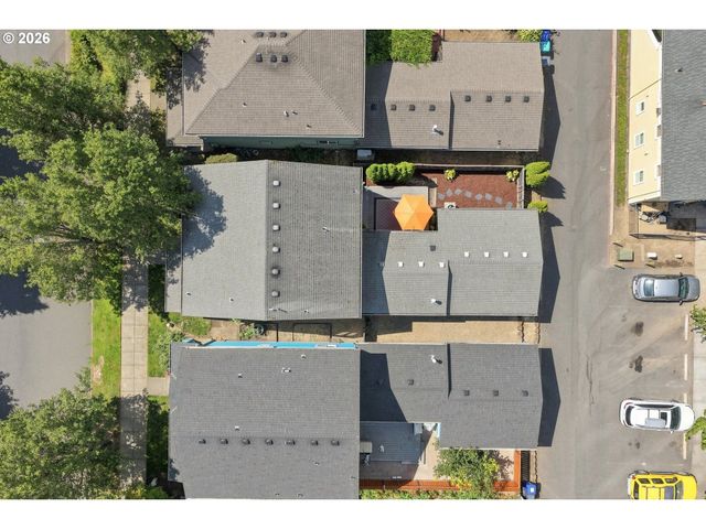 4957 N HUDSON St, Portland, OR 97203