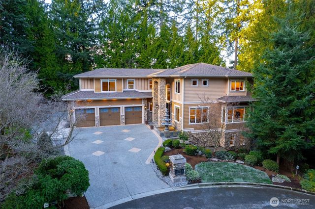 2727 101st Place NE, Bellevue, WA 98004