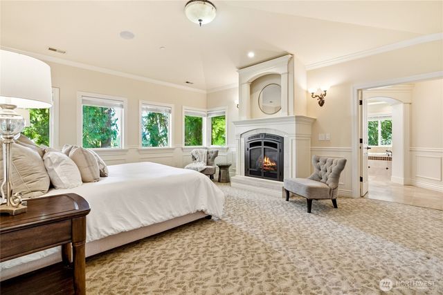 2727 101st Place NE, Bellevue, WA 98004