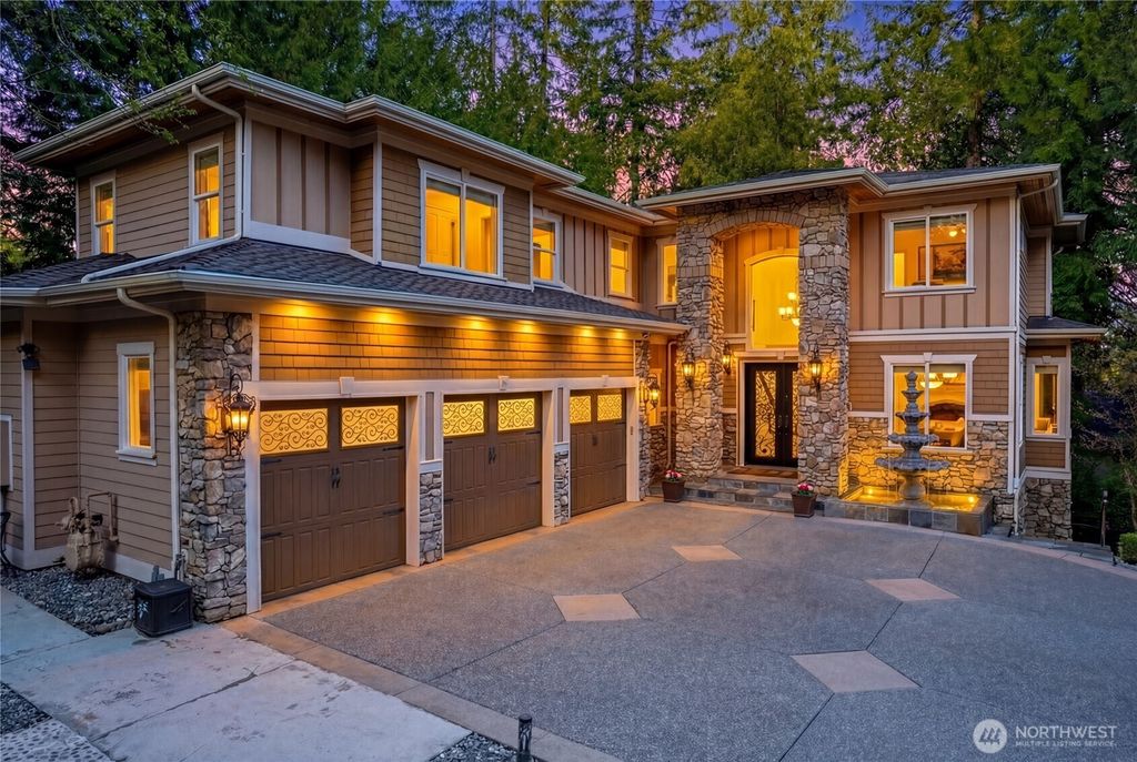 2727 101st Place NE, Bellevue, WA 98004