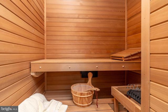 1619 19TH ST NW, Washington, DC 20009