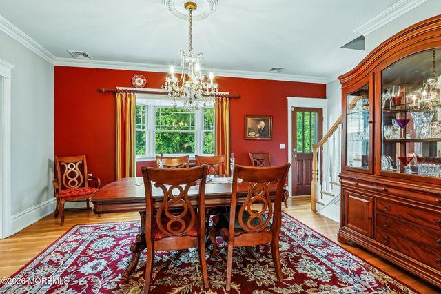 17 Willow Court, Oceanport, NJ 07757
