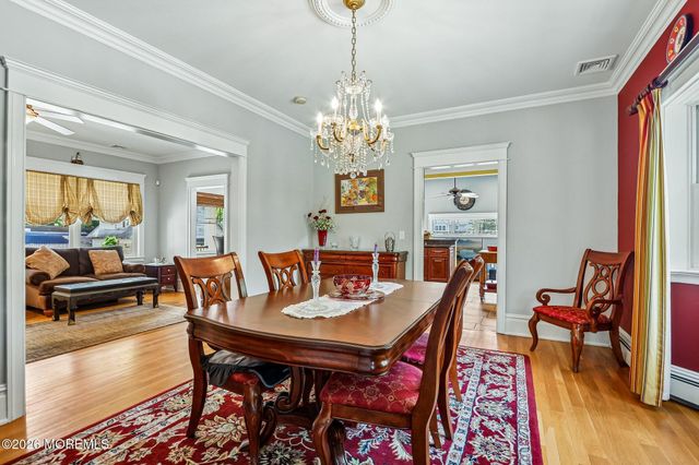 17 Willow Court, Oceanport, NJ 07757
