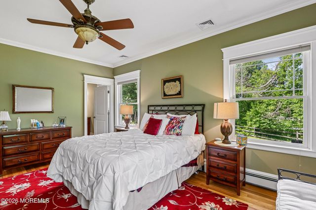 17 Willow Court, Oceanport, NJ 07757