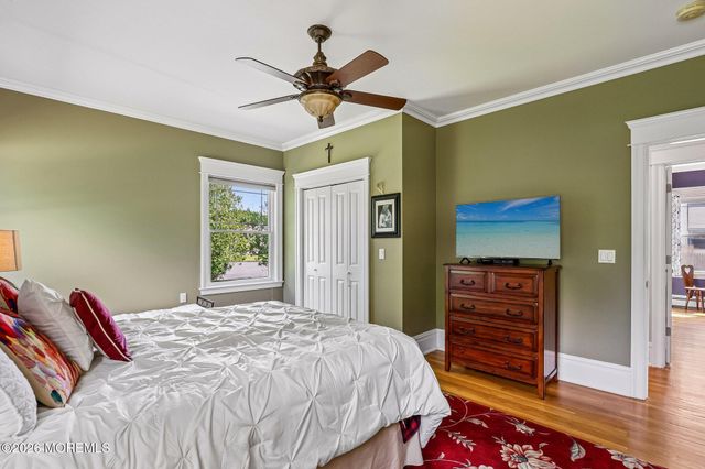 17 Willow Court, Oceanport, NJ 07757