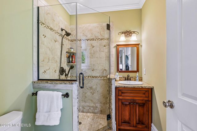 17 Willow Court, Oceanport, NJ 07757