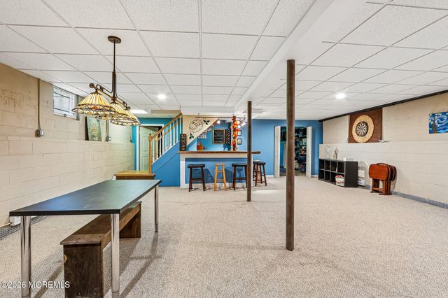 17 Willow Court, Oceanport, NJ 07757
