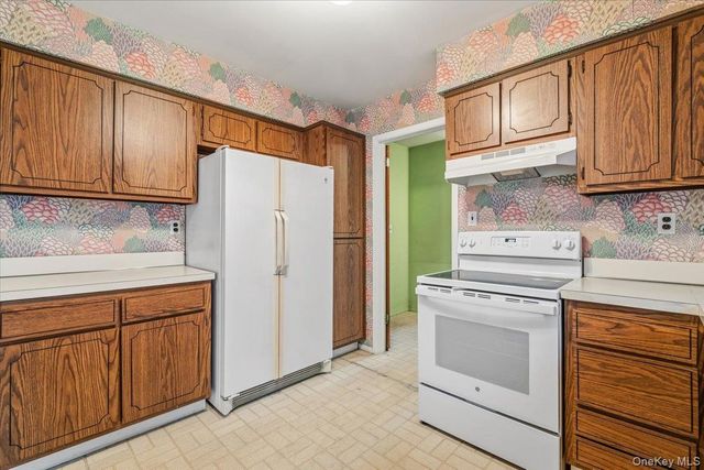 44 McNair Drive, Mahopac, NY 10541