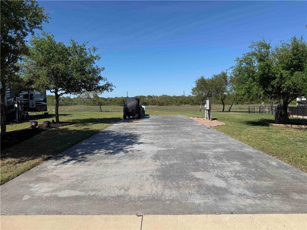 21 Augusta Circle, Aransas Pass, TX 78336 — photo 2