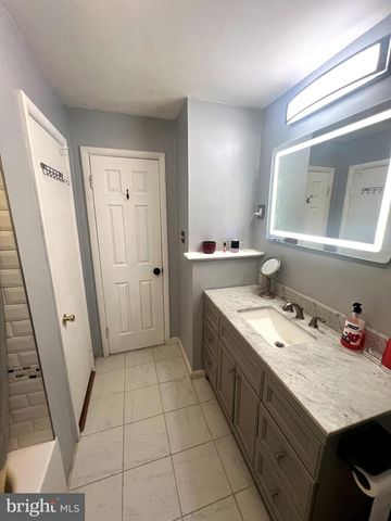 11321 COLLEGE VIEW DR, Silver Spring, MD 20902