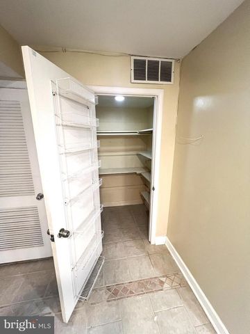 11321 COLLEGE VIEW DR, Silver Spring, MD 20902