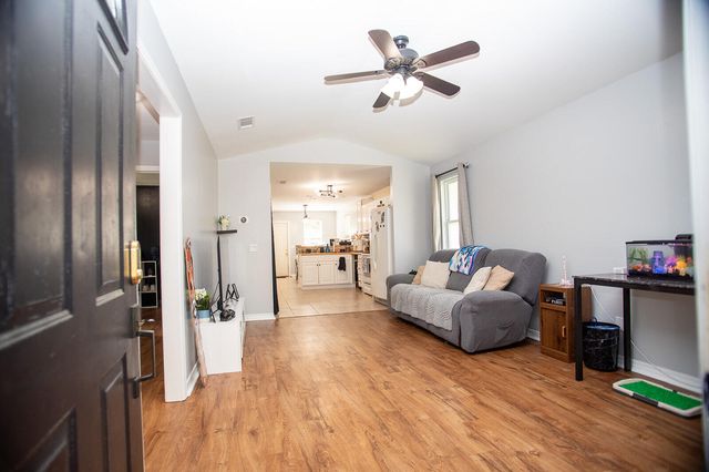 619 W Orange Avenue, Defuniak Springs, FL 32435