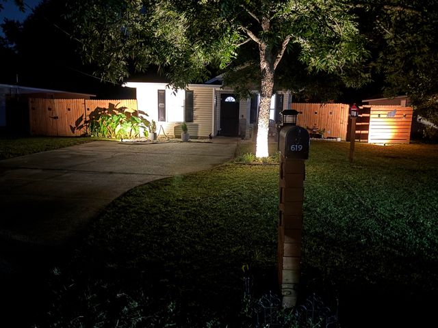 619 W Orange Avenue, Defuniak Springs, FL 32435