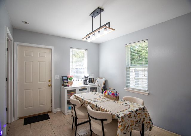 619 W Orange Avenue, Defuniak Springs, FL 32435