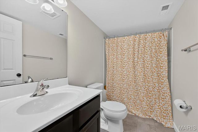 2137 Henley Woods Drive, Arnold, MO 63010