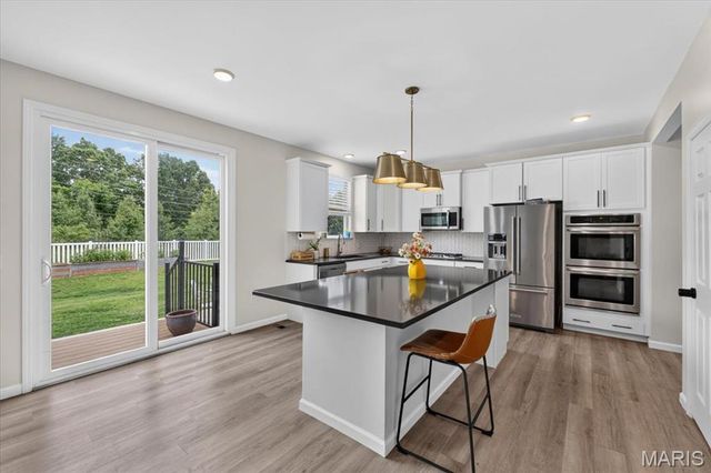 2137 Henley Woods Drive, Arnold, MO 63010