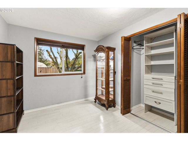 5157 TREVON St, Eugene, OR 97402