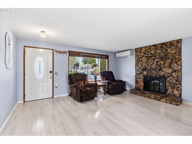 5157 TREVON St, Eugene, OR 97402