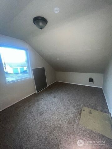 4924 S Fife Street, Tacoma, WA 98409