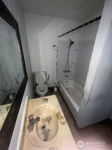 4924 S Fife Street, Tacoma, WA 98409