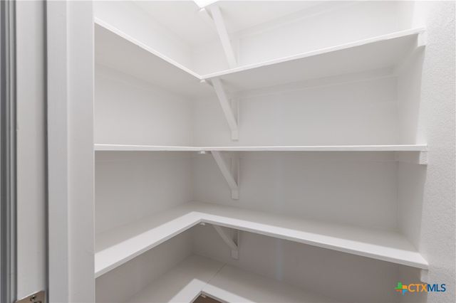 316 Lt Rusty Drive, Jarrell, TX 76537