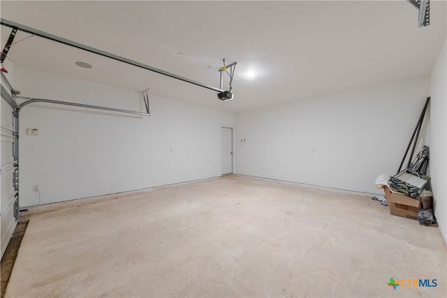 316 Lt Rusty Drive, Jarrell, TX 76537