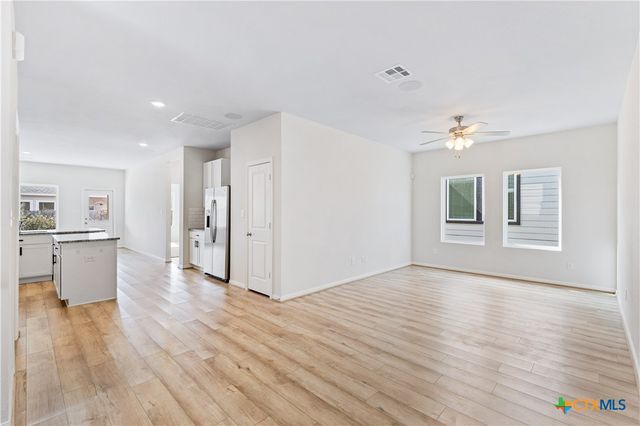 316 Lt Rusty Drive, Jarrell, TX 76537