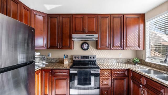 8146 Lemon Grove Way B, Lemon Grove, CA 91945