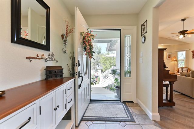 234 Mistletoe Ct, Angels Camp, CA 95222