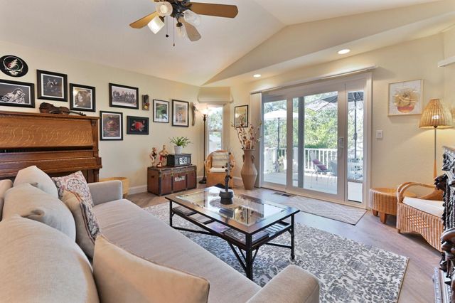 234 Mistletoe Ct, Angels Camp, CA 95222