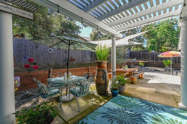 234 Mistletoe Ct, Angels Camp, CA 95222