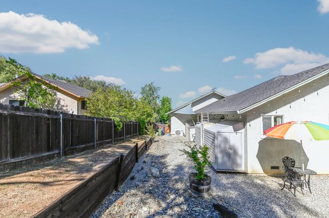 234 Mistletoe Ct, Angels Camp, CA 95222