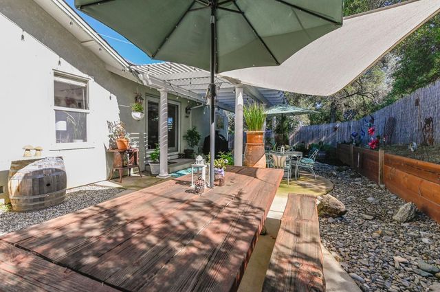 234 Mistletoe Ct, Angels Camp, CA 95222