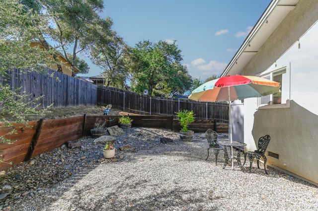 234 Mistletoe Ct, Angels Camp, CA 95222