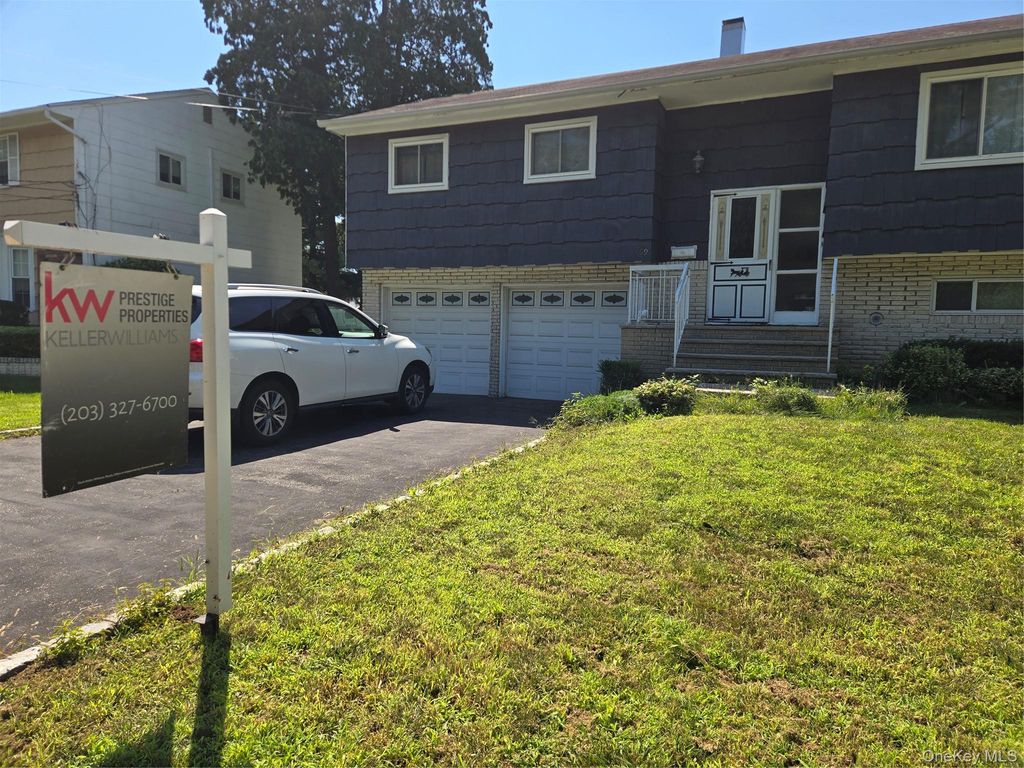 769 Iris Place, West Hempstead, NY 11552 — exterior