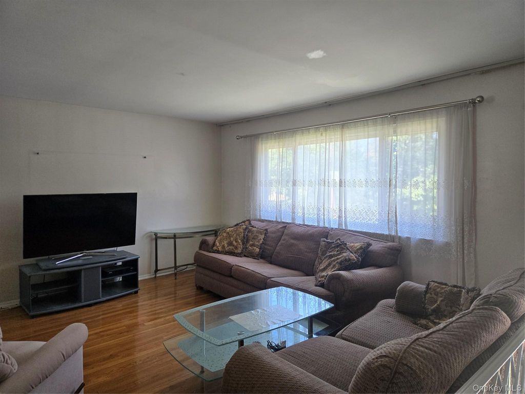 769 Iris Place, West Hempstead, NY 11552 — photo 2
