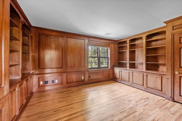 1051 KELSO RD, Great Falls, VA 22066