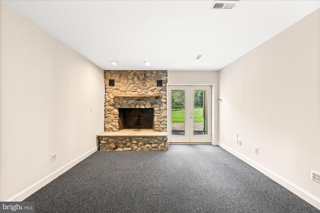 1051 KELSO RD, Great Falls, VA 22066