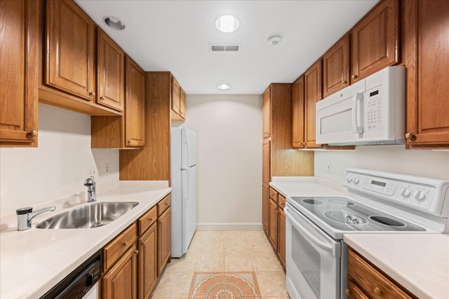 1051 KELSO RD, Great Falls, VA 22066