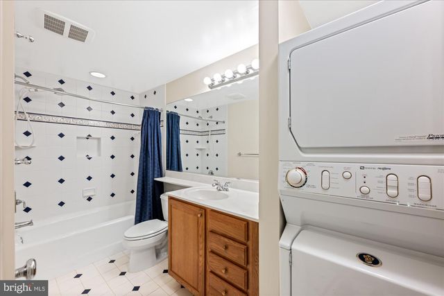 1051 KELSO RD, Great Falls, VA 22066
