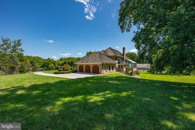 1051 KELSO RD, Great Falls, VA 22066