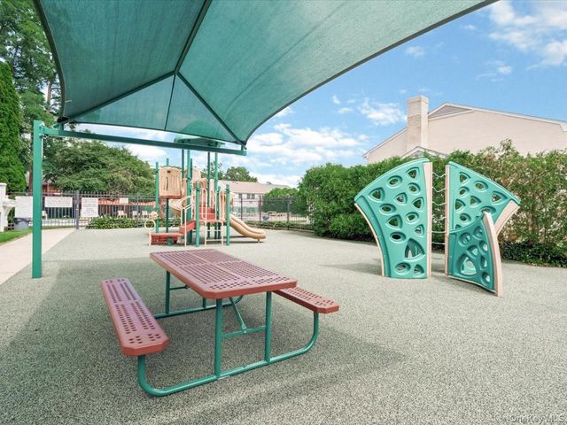 251 Village Drive 251, Hauppauge, NY 11788