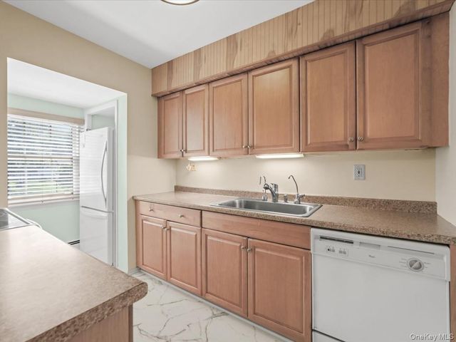 251 Village Drive 251, Hauppauge, NY 11788