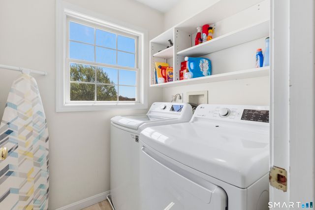 9 Clairmont Circle, Groton, CT 06355