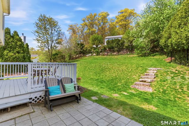 9 Clairmont Circle, Groton, CT 06355