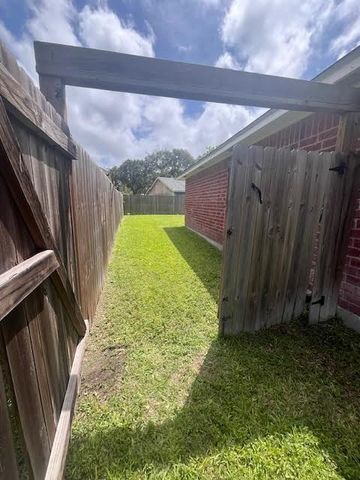 7029 Premont Dr, Corpus Christi, TX 78414