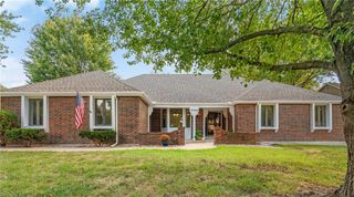 14744 S Village Drive, Olathe, KS 66062