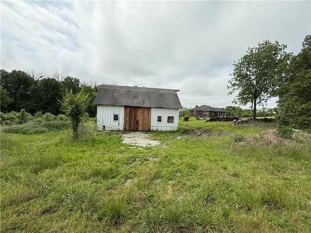 31895 W 327th Street, Paola, KS 66071