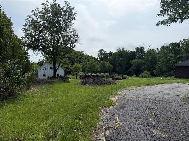 31895 W 327th Street, Paola, KS 66071